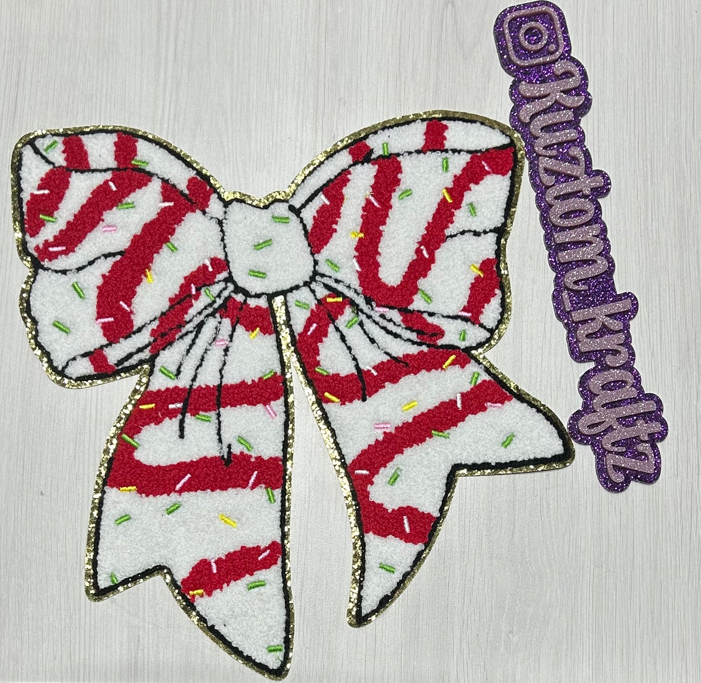 DEBBIE CAKE BOWS CHENILLE PATCHES